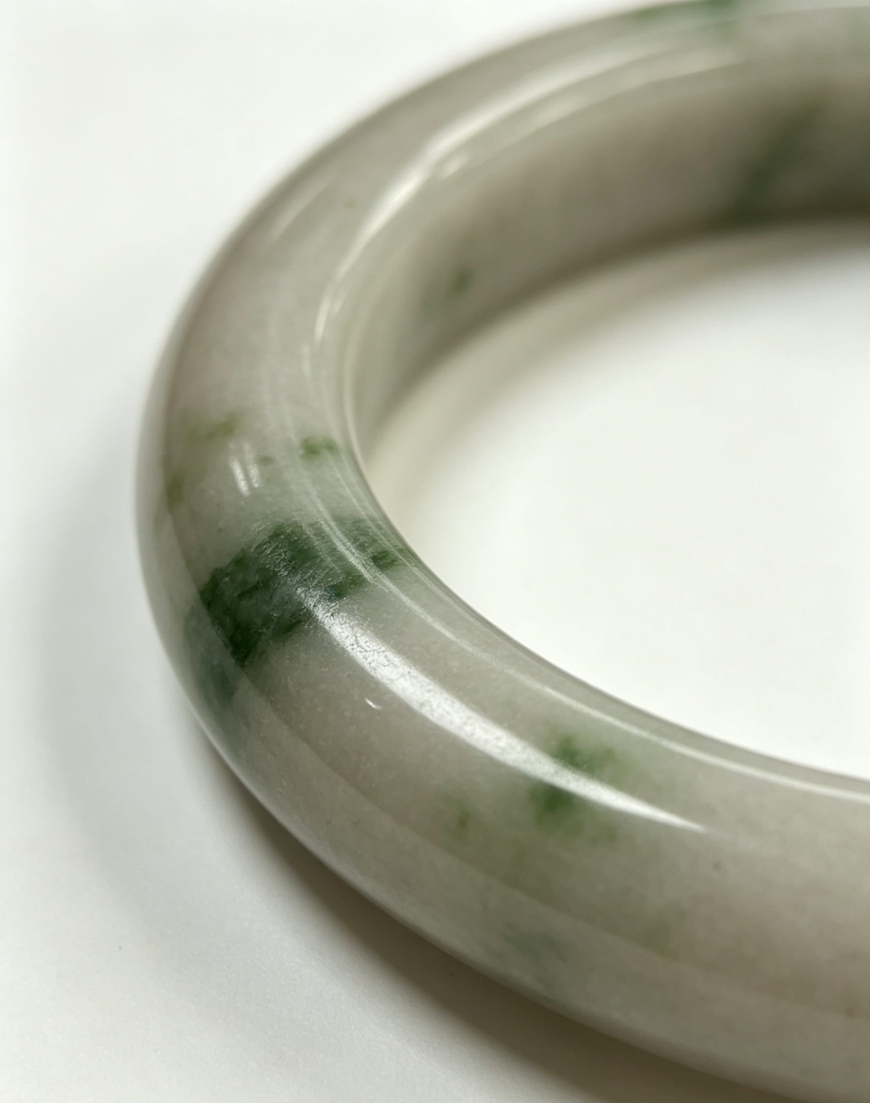 Glutinous Jadeite Wide Bangle, White Base with Floating Spicy Green, Classic Safe Bangle