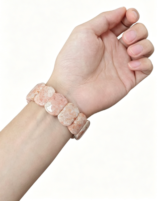 Coral jade bracelet strand/Pink with dense burst flower patterns
