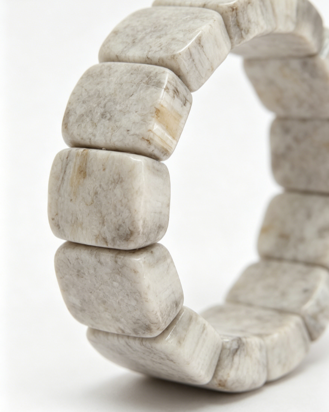 Coral jade bracelet strand/Gray-white full floral pattern